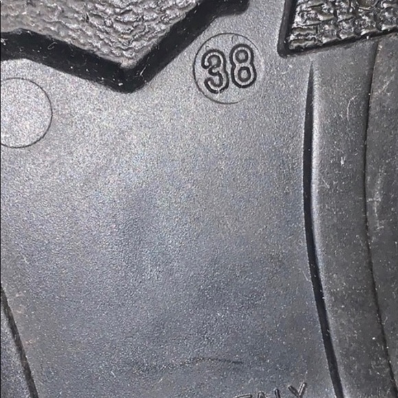 Authentic Burberry Rain Boots - Picture 8 of 11